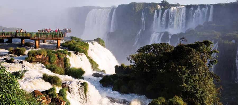 Iguazu Falls: 2-Day Argentinian and Brazilian Iguazu Falls - Guides, language, and group communication