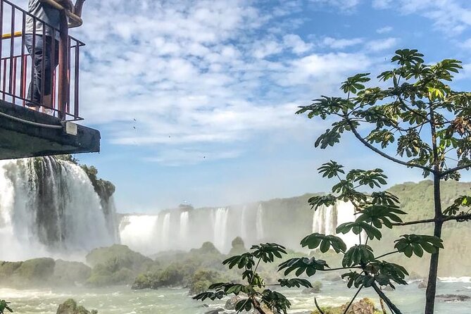 Iguazu Falls : Private day tour both Brazil & Argentina - Crossing the border with a private vehicle