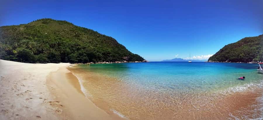 Ilha Grande: 360° Circumnavigation Speed Boat Tour - 8h - Four remote beaches in one 360° loop