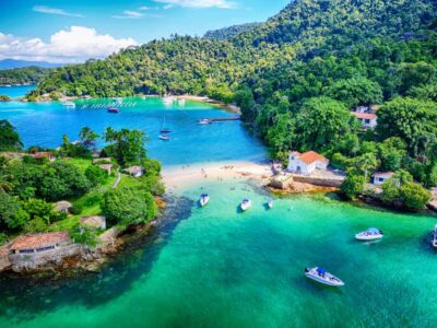 7h Speedboat Tour of Paradise Islands