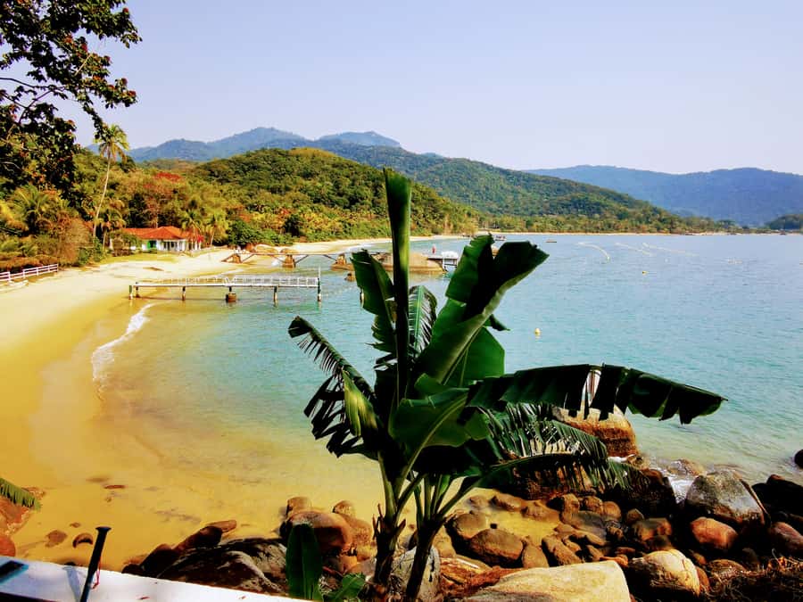 Ilha Grande: Private Hiking with Forest, Beaches & Waterfall - Camiranga and Pereque bring the beach time