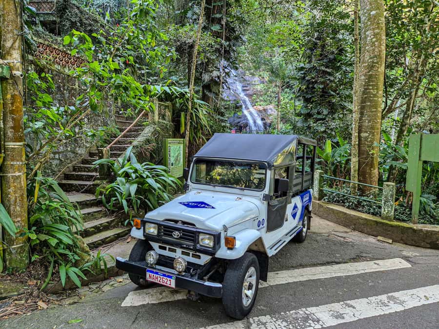 Jeep'n'Culture: Rocinha Favela and Tijuca Rainforest Tour - Entering Tijuca Forest from the city