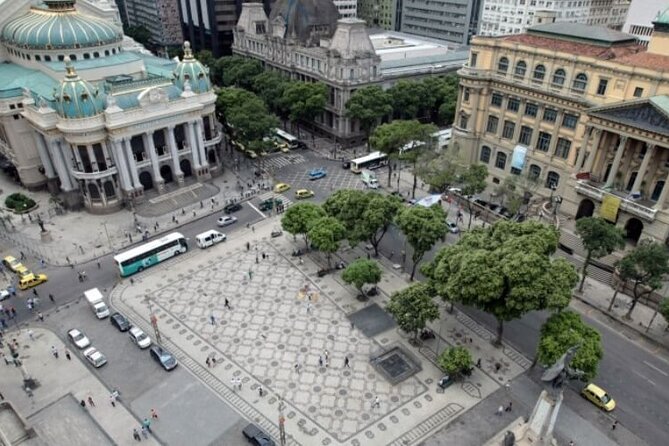 Learn the History of Rio with an Unforgettable City Center Walking Tour - Meeting the guide at the Municipal Theater