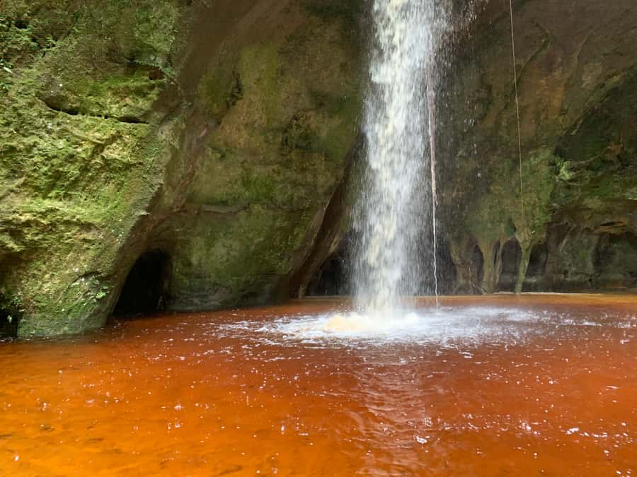 Manaus: Presidente Figueiredo Caves and Waterfalls Tour - Entering the Caves and Grottoes