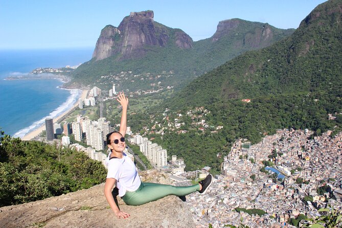 Morro Dois Irmãos Hikking + Vidigal Favela Tour - The guide and the small-group advantage