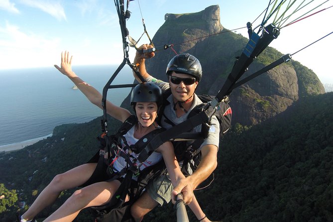 Paragliding in Rio de Janeiro - Landing at São Conrado Beach