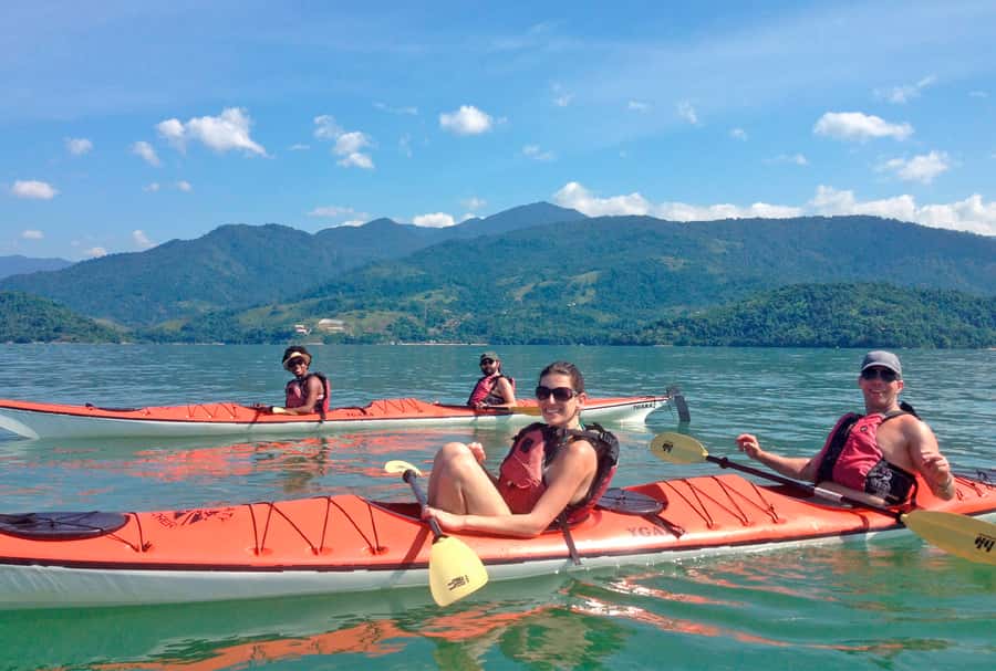 Paraty Bay: Half-Day Mangroves and Beaches Tour by Kayak - Safety, effort, and comfort on the water