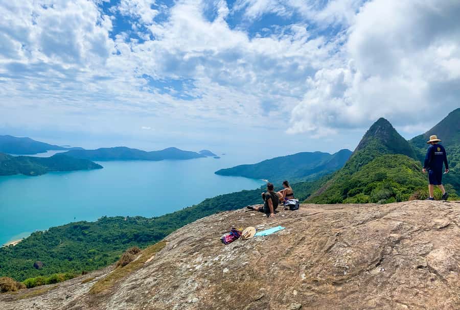 Paraty: Pão de Açucar Peak Trekking and Hiking Tour - How the tour handles timing and communication