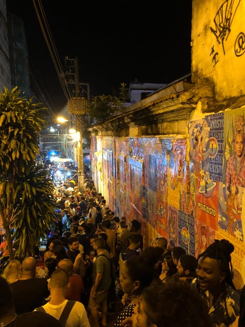 Pedra do Sal: Live Samba Night with Local Guide & Drink - The rock staircase and the setting around Pedra do Sal