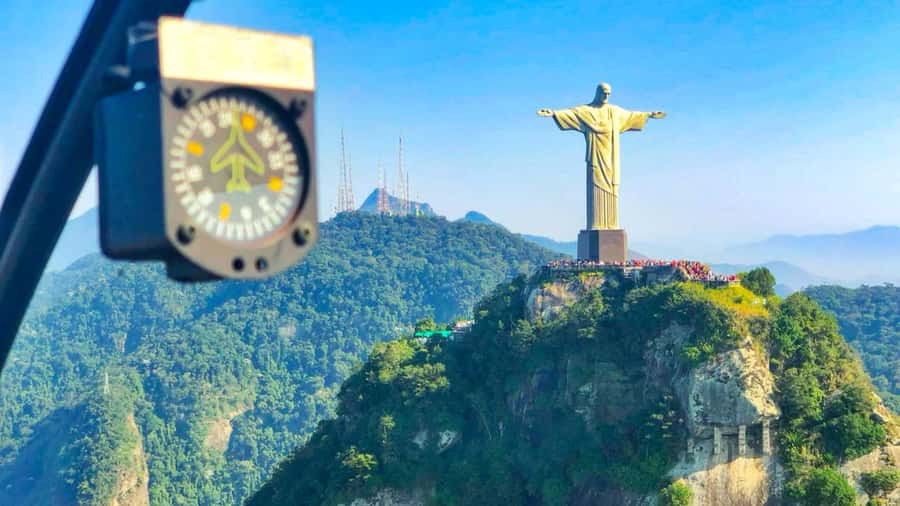 Private Helicopter tour - Rio de janeiro in 30min - Arpoador, Copacabana, and the wide coastal view