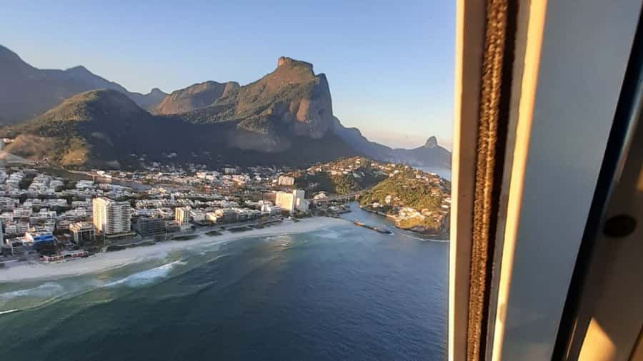 Private Helicopter tour - Rio de janeiro in 30min - Private seating, comfort, and the guide experience