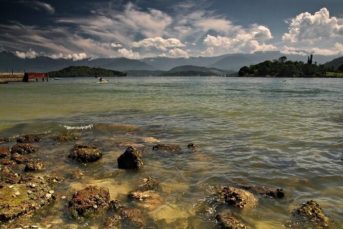 Private VIP Paradise Ilha Grande Speed Boat and Transfer from Rio - Praia do Funil gives you a strange, photo-friendly swim