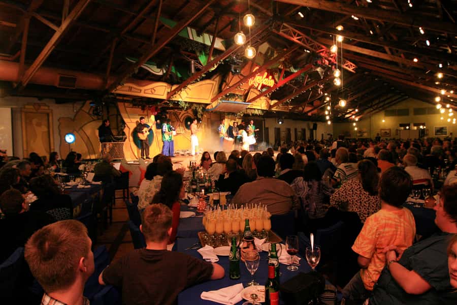 Rafain Palace: Barbecue Dinner Show - A Brazilian stage show with dinner built in