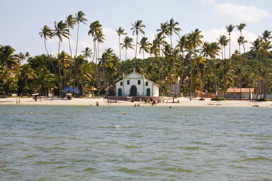 Recife: Carneiros Beach Day Tour - Arriving at Bora Bora for lunch