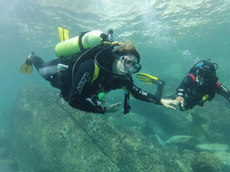 Rio: Best Dive Experience All Inclusive Scuba Diving Package - Snacks, lunch, and the return to Rio
