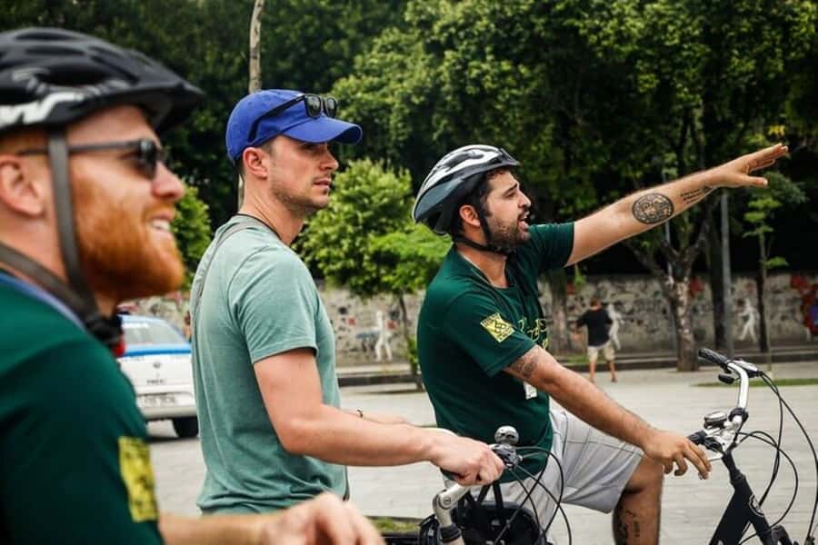 Rio Bike Tour – Discover the Beaches and Lagoon - Ipanema, Where the Ride Gets More Social