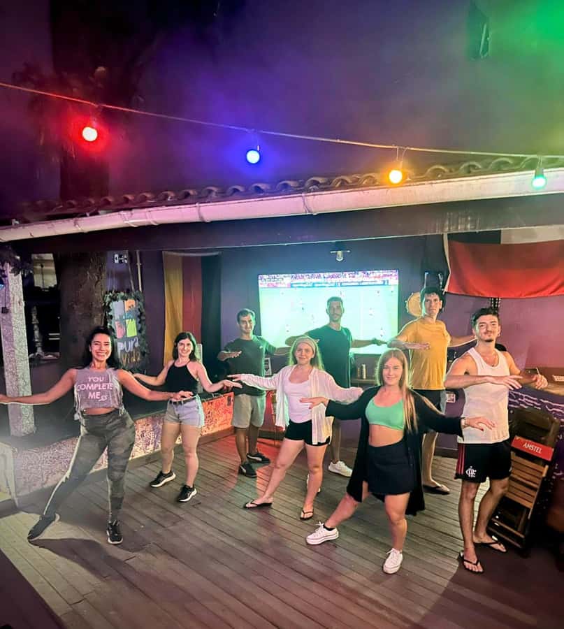 Rio: Caipirinha Workshop and Samba Class - Two Brazilian traditions in one Copacabana night