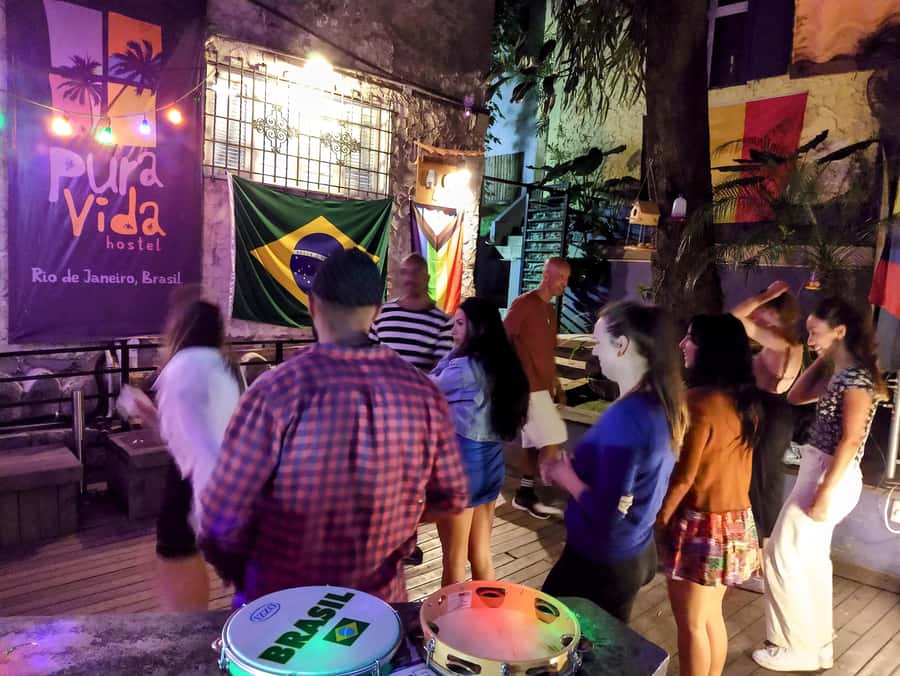 Rio: Caipirinha Workshop and Samba Class - Making two caipirinhas at the hostel bar