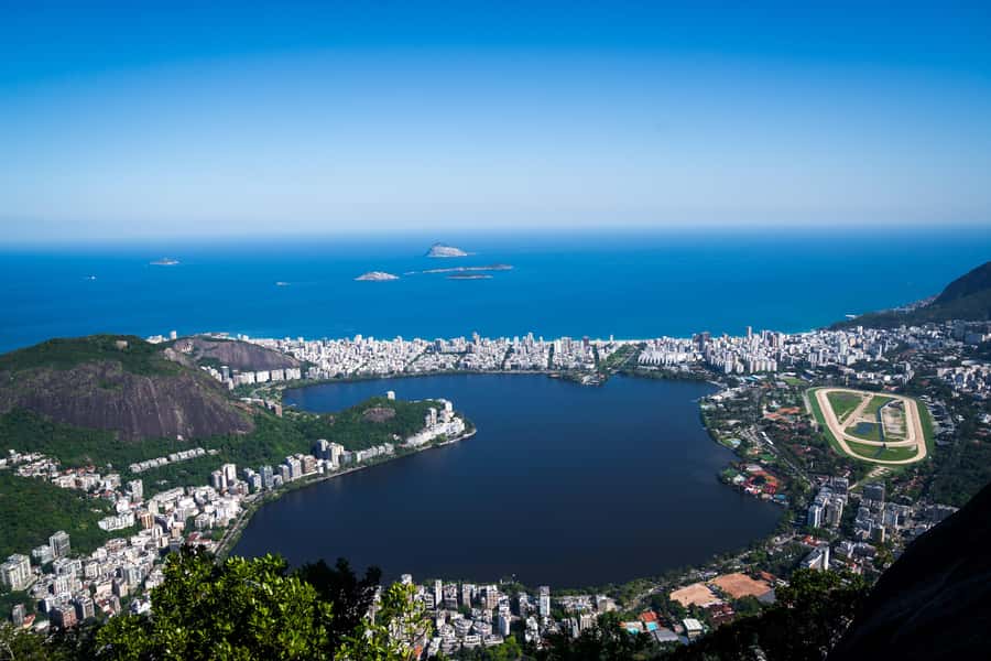 Rio: Christ the Redeemer, Sugarloaf, Selaron & BBQ Lunch - How the transport and guiding affect the day