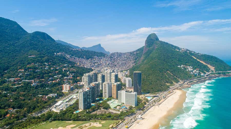 Rio de Janeiro: 4-Hour Guided Tour of Rocinha Favela - Community projects and stories from local guides