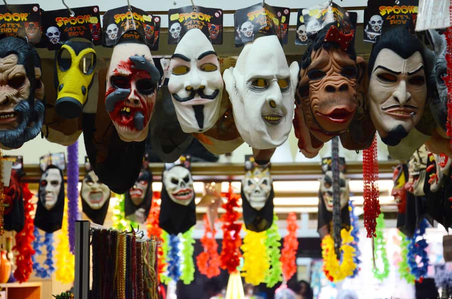 Rio de Janeiro: Be a true Rio's local for a day - Tour - Shopping through Sahara Market