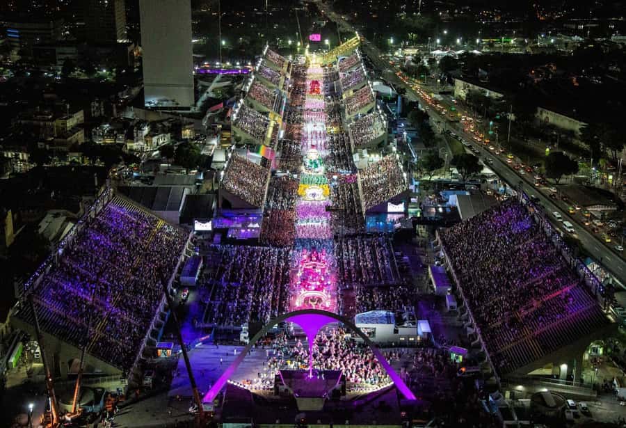 Rio de Janeiro: Be a true Rio's local for a day - Tour - Transfers, traffic, and the five-hour clock