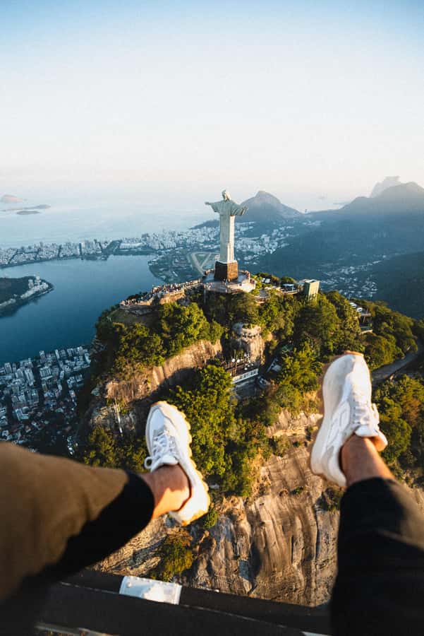 Rio de Janeiro: Doors-off 30-min helicopter tour - The helicopter and your assigned seat
