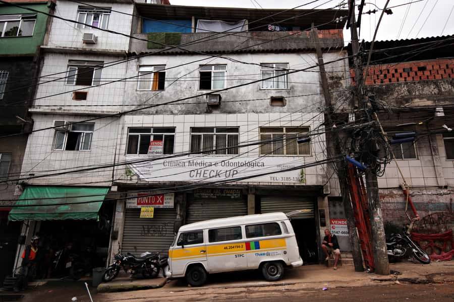 Rio De Janeiro: Half-Day Rocinha Favela Walking Tour - Local stories that cut through the stereotype