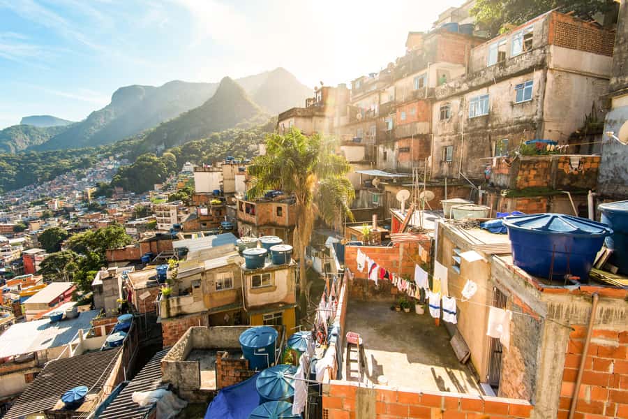 Rio De Janeiro: Half-Day Rocinha Favela Walking Tour - Meeting the guide at Copacabana Palace