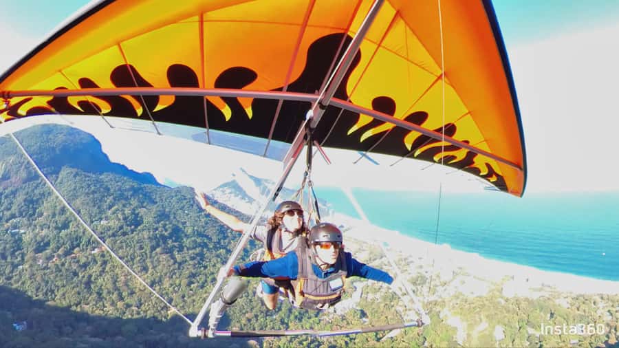 Rio de Janeiro: Hang Gliding Adventure - Pickup, meeting points, and time planning