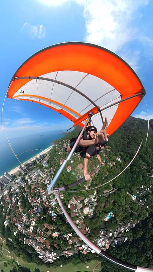 Rio de Janeiro: Hang Gliding or Paragliding Flights - The views and the landing