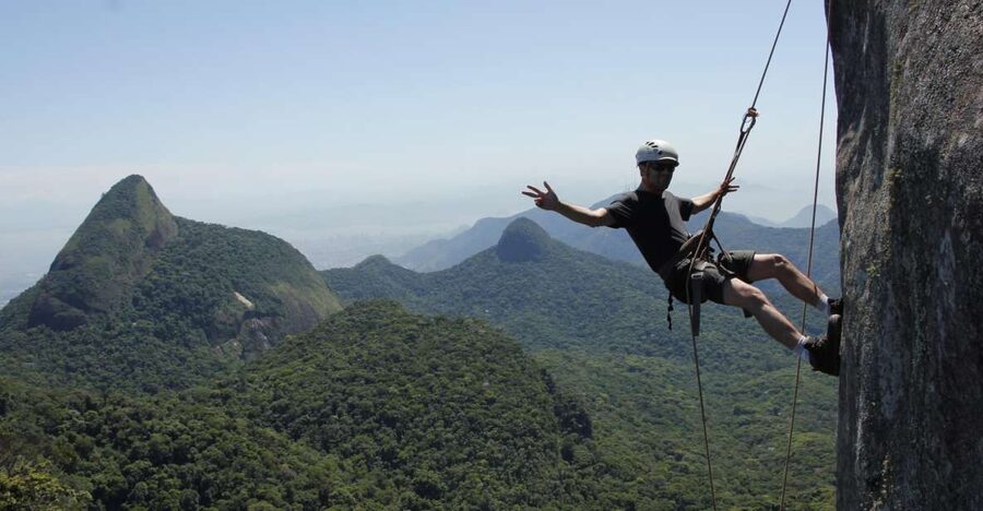 Rio de Janeiro: Hiking and Rappelling at Tijuca Forest - Walking through the Tijuca Forest