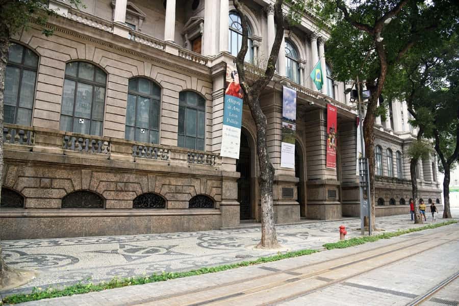 Rio de Janeiro: Historic Rio and Santa Teresa Half-Day Tour - From colonial squares to bohemian hills