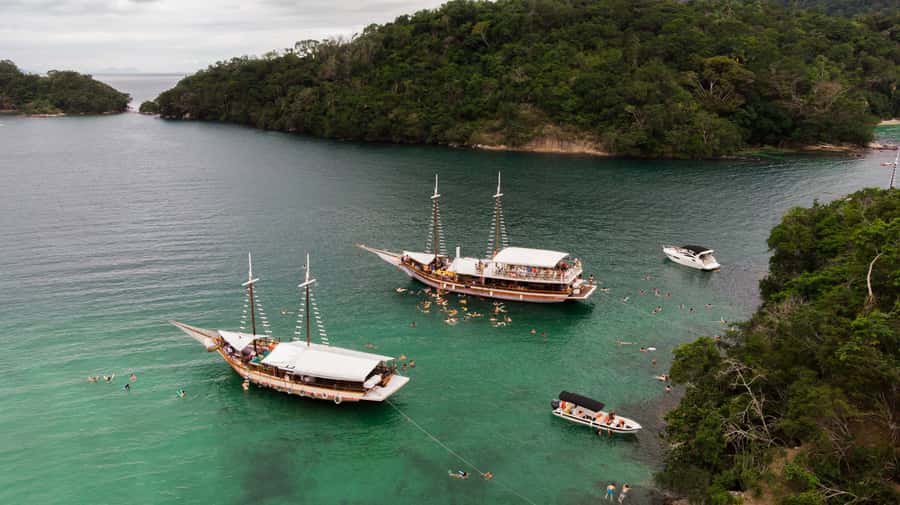 Rio de Janeiro: Ilha Grande with Boat Tour & Optional Lunch - Japariz Beach brings lunch and one final swim