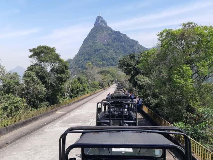 Rio de Janeiro: Jeep Tour Christ the Redeemer + Sugar Loaf - The guides and the human side of the outing