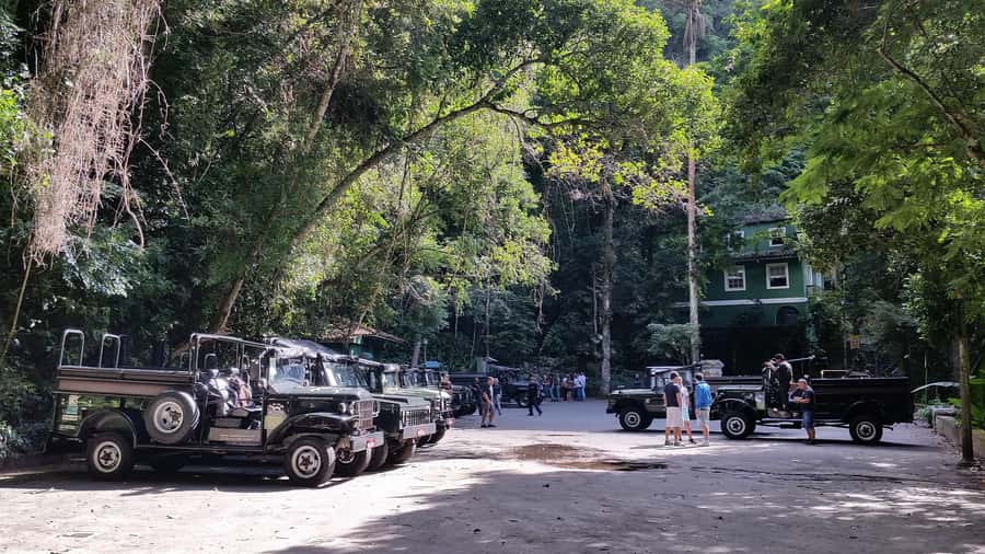 Rio de Janeiro: Jeep Tour in the Tijuca Forest - The guides make the difference