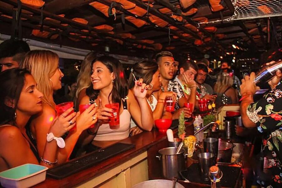 Rio de Janeiro: Late Night Boat Party with DJ and Dancing - Is $44 a fair price for the experience?
