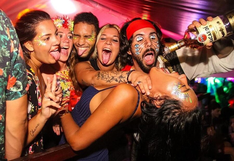 Rio de Janeiro: Late Night Boat Party with DJ and Dancing - Practical advice for making the night easier