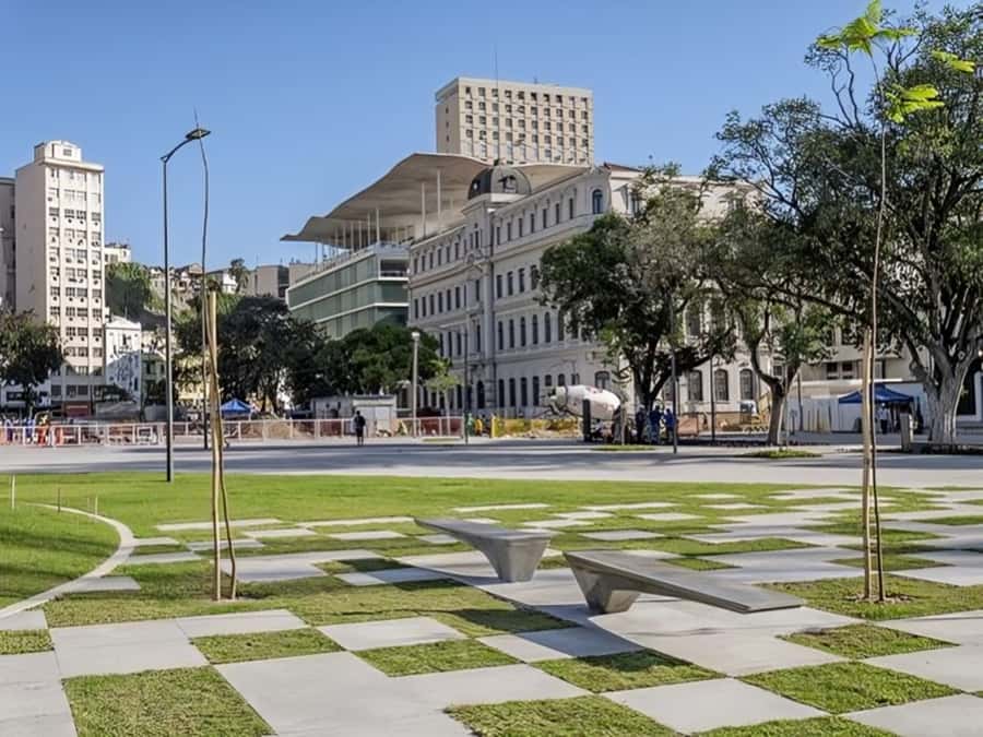 Rio de Janeiro : Must-See Sites Walking Tour With A Guide - Candelária Church brings the route indoors