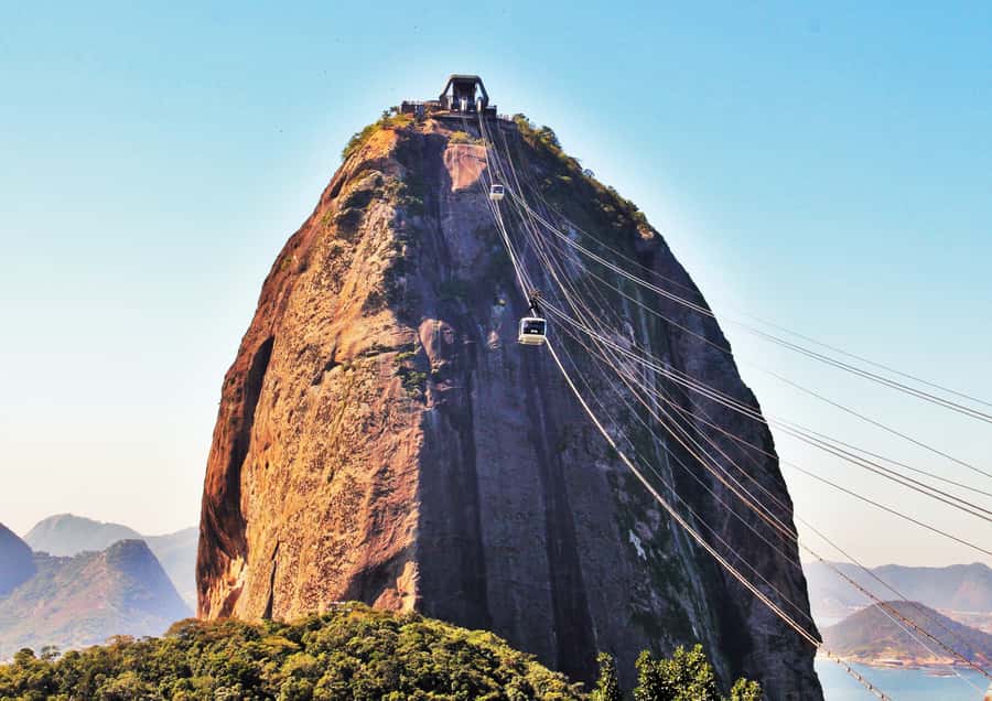 Rio de Janeiro: Private Day Tour with lunch - Maracanã and Sambadrome in short stops