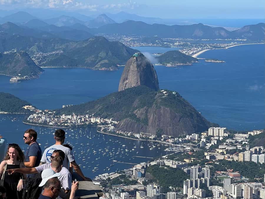 Rio de Janeiro: Private Full-Day Highlights Tour - A short walk through Santa Teresa