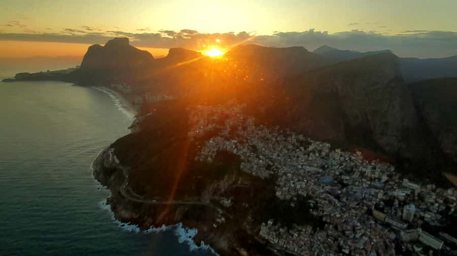 Rio de Janeiro: Private Helicopter Tour - Leblon, Ipanema, and Arpoador from the air