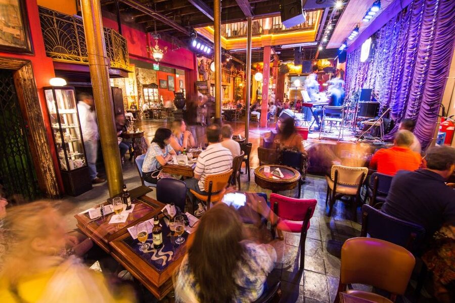 Rio de Janeiro: Rio Scenarium Entrance, Dinner, and Open Bar - What the three-hour open bar really covers