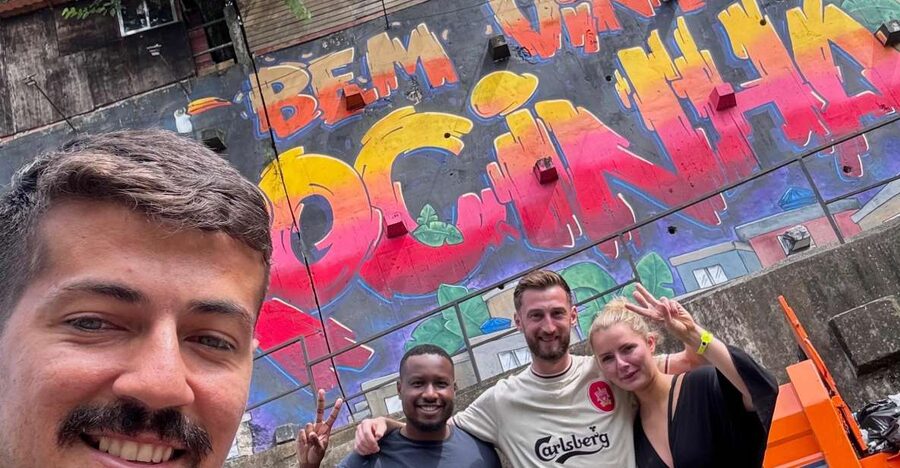 Rio de Janeiro: Rocinha Favela guided tour - Walking through Rocinha for about three hours