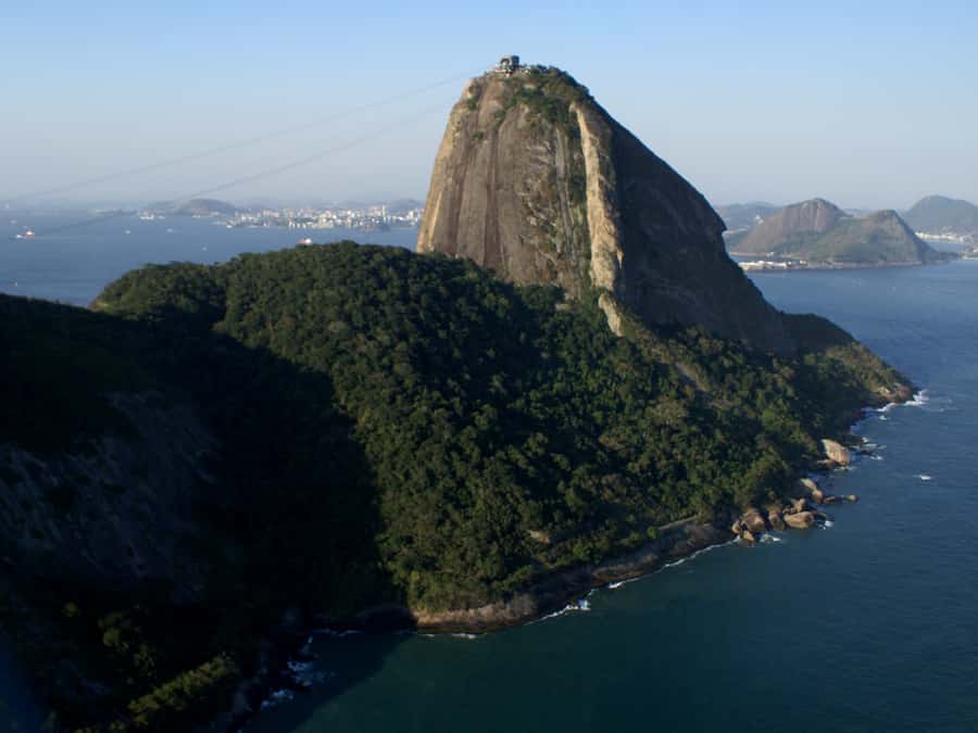 Rio de Janeiro: Sugar Loaf with Lunch and Helicopter Flight - Aterro do Flamengo and the road to Urca