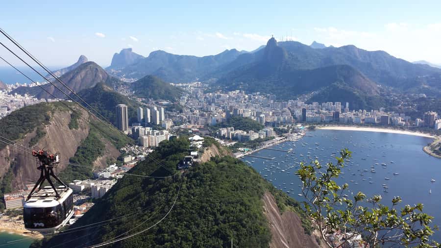 Rio de Janeiro: Sugarloaf Mountain Hike and Climb - Why climb Sugarloaf instead of taking the cable car