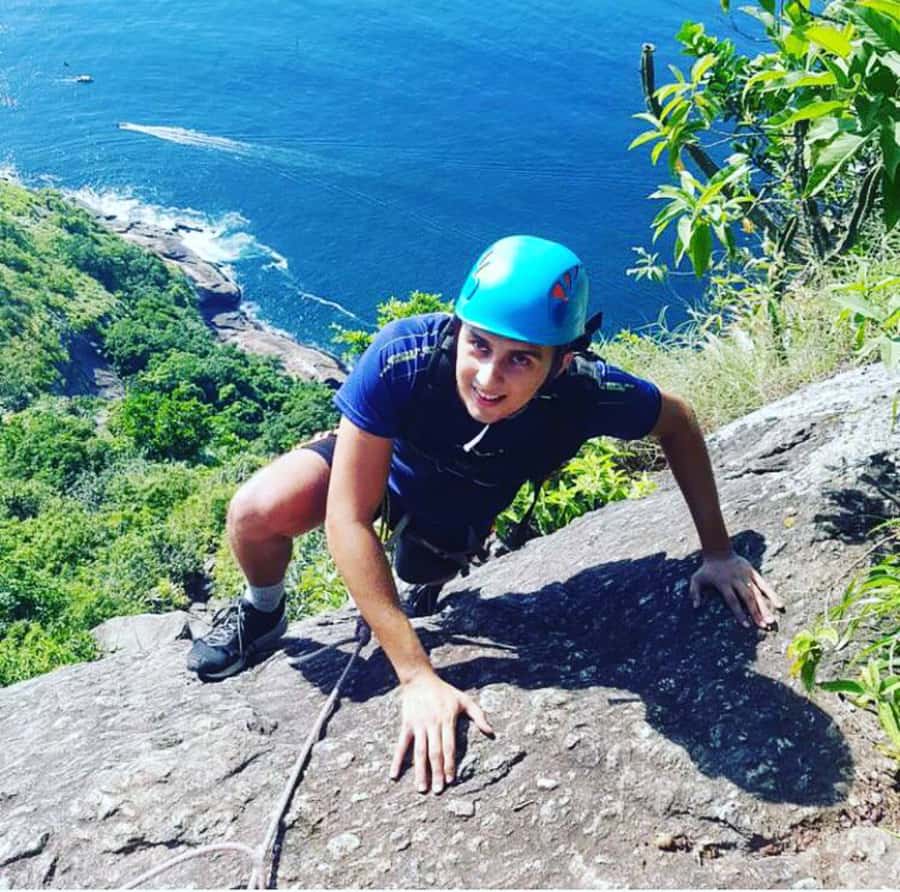 Rio De Janeiro: SUGARLOAF MOUNTAIN HIKE & CLIMB - Rocky passages where balance matters