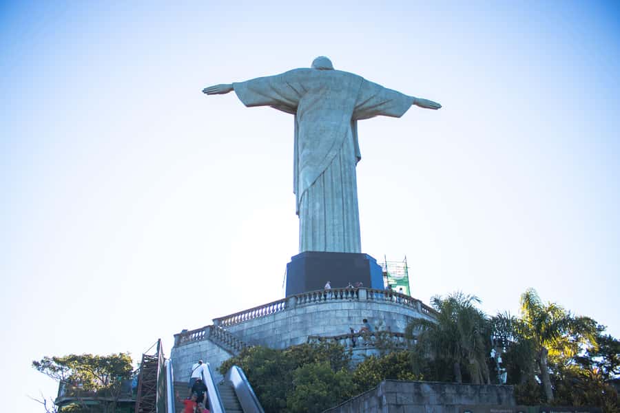 Rio de Janeiro: Sunrise at Observatory & Christ the Redeemer - Christ the Redeemer before the crowds