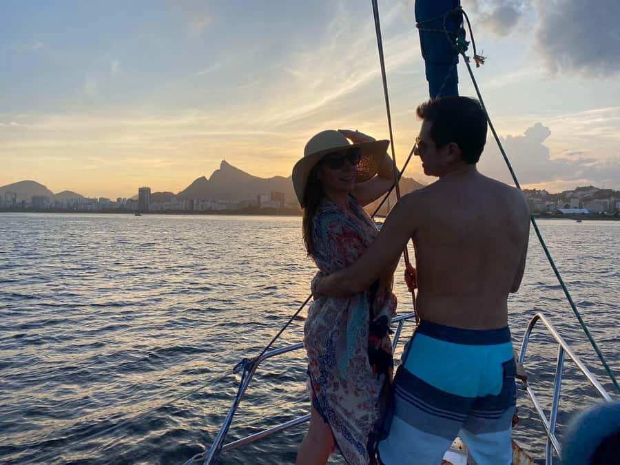 Rio de Janeiro: Sunset Sailboat Tour with Open Bar - Key things to know before you book