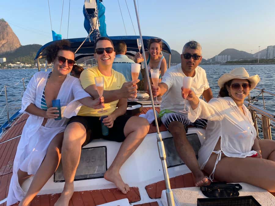 Rio de Janeiro: Sunset Sailboat Tour with Open Bar - Swimming from the boat, plus one useful warning